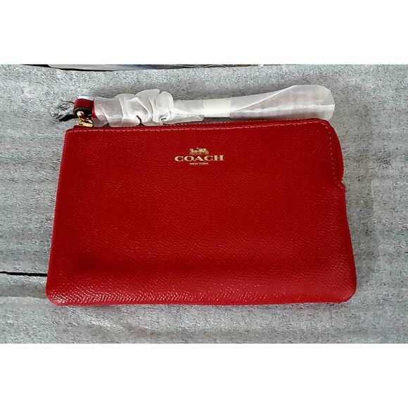 Coach Handbags - NWT COACH WRISTLET